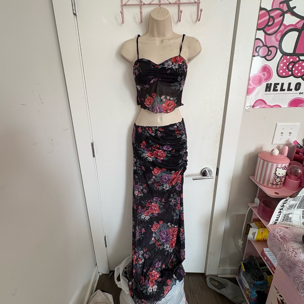 Current Mood Black and Red Floral Skirt Set